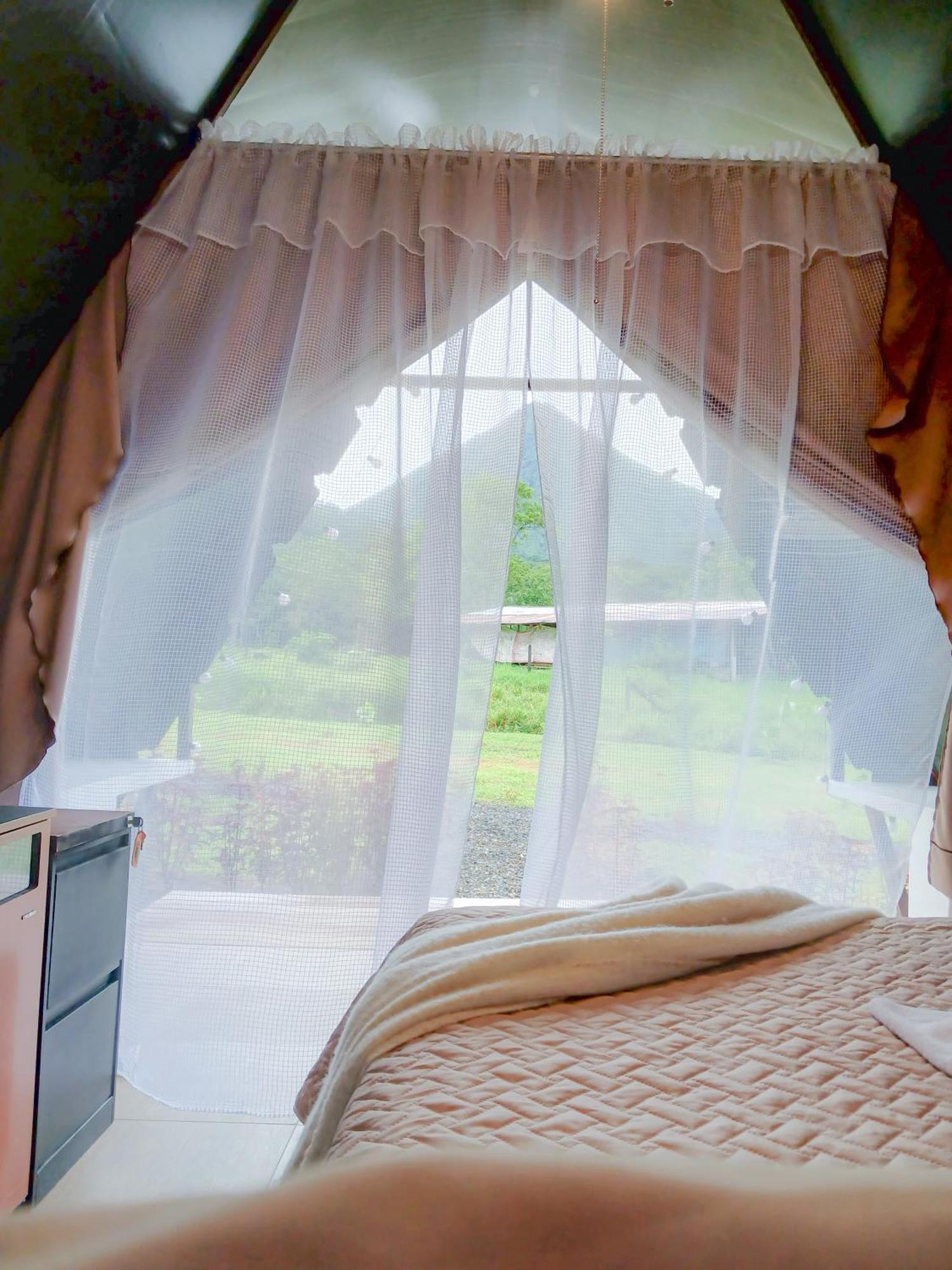 فيلا Flora Glamping De Abuela La Fortuna المظهر الخارجي الصورة